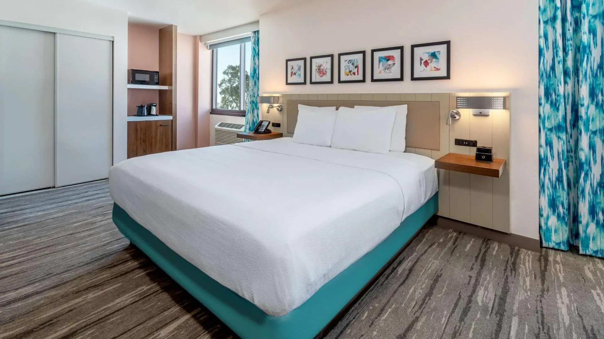 Hilton Garden Inn Los Angeles Airport 3*,
