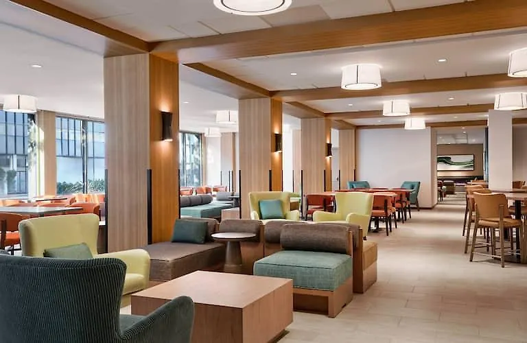 Hilton Garden Inn Los Angeles Airport 3*,
