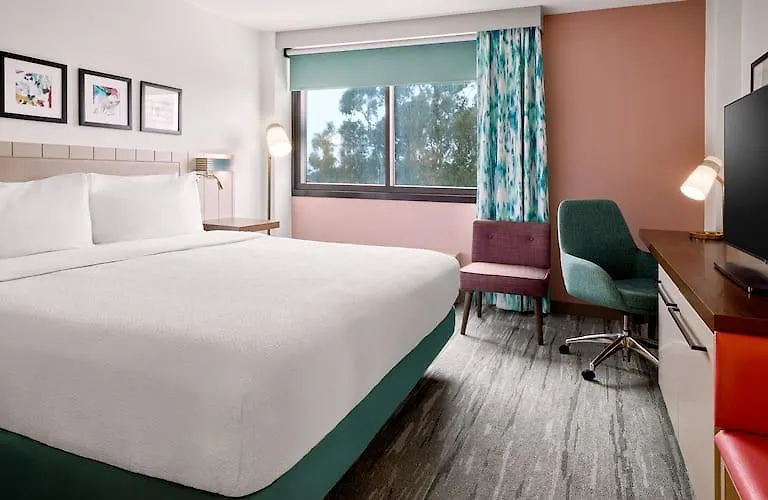 Hilton Garden Inn Los Angeles Airport 3*,