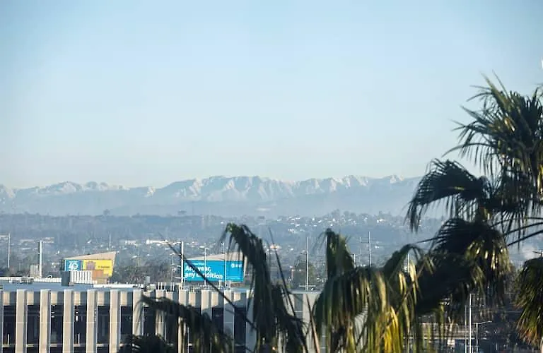 Hilton Garden Inn Los Angeles Airport Hotel